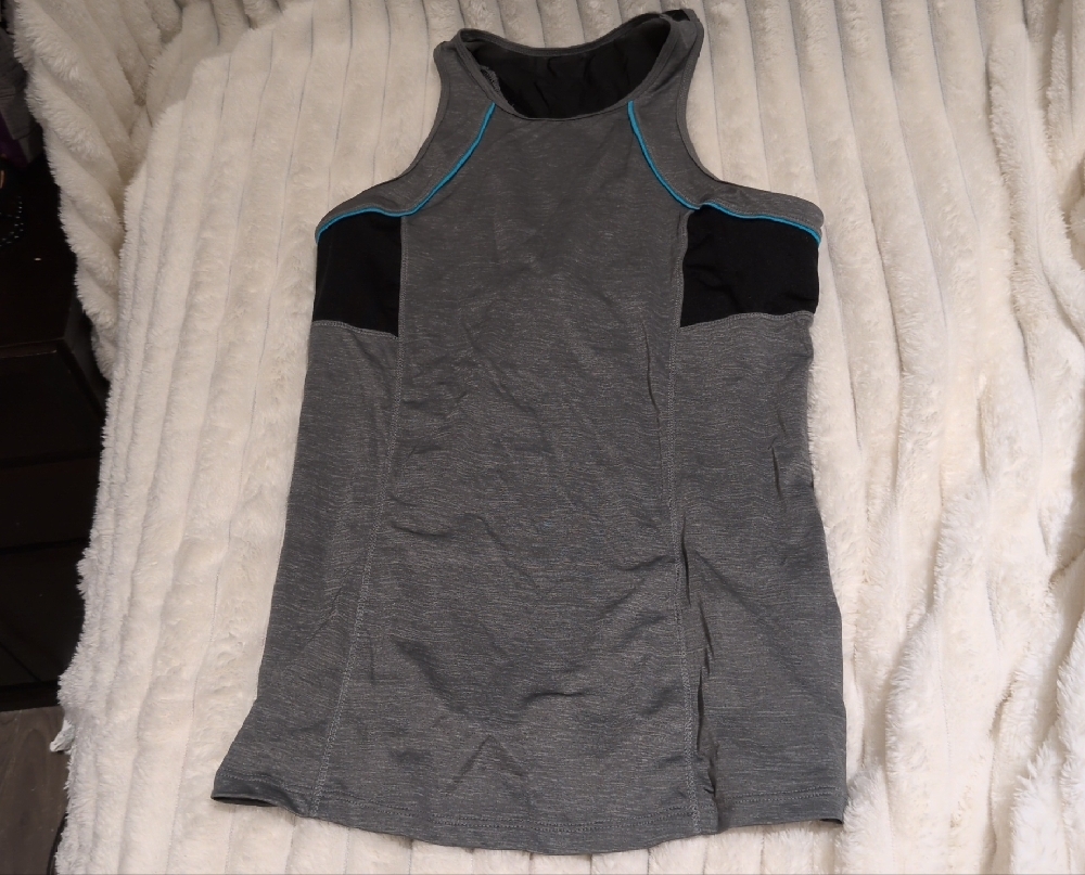 Gray and Black Women's Sleeveless Top